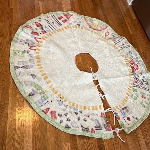 Anthropologie-Folk Tree Skirt NWT - Picture 5 of 16